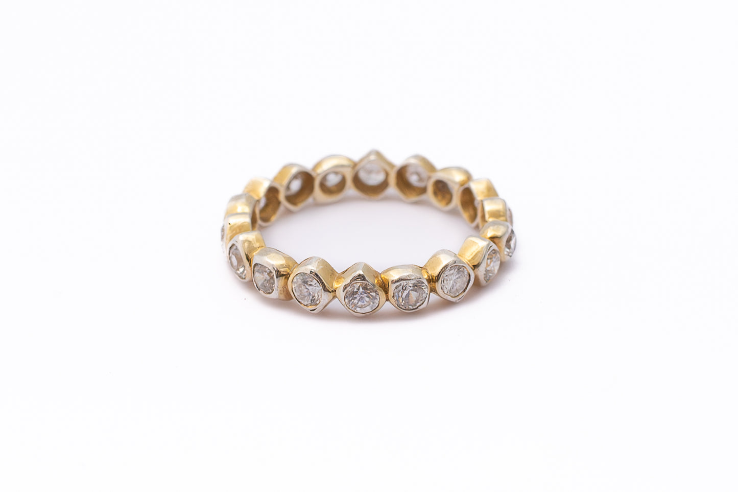 GOLD ETERNITY DIMOND RING