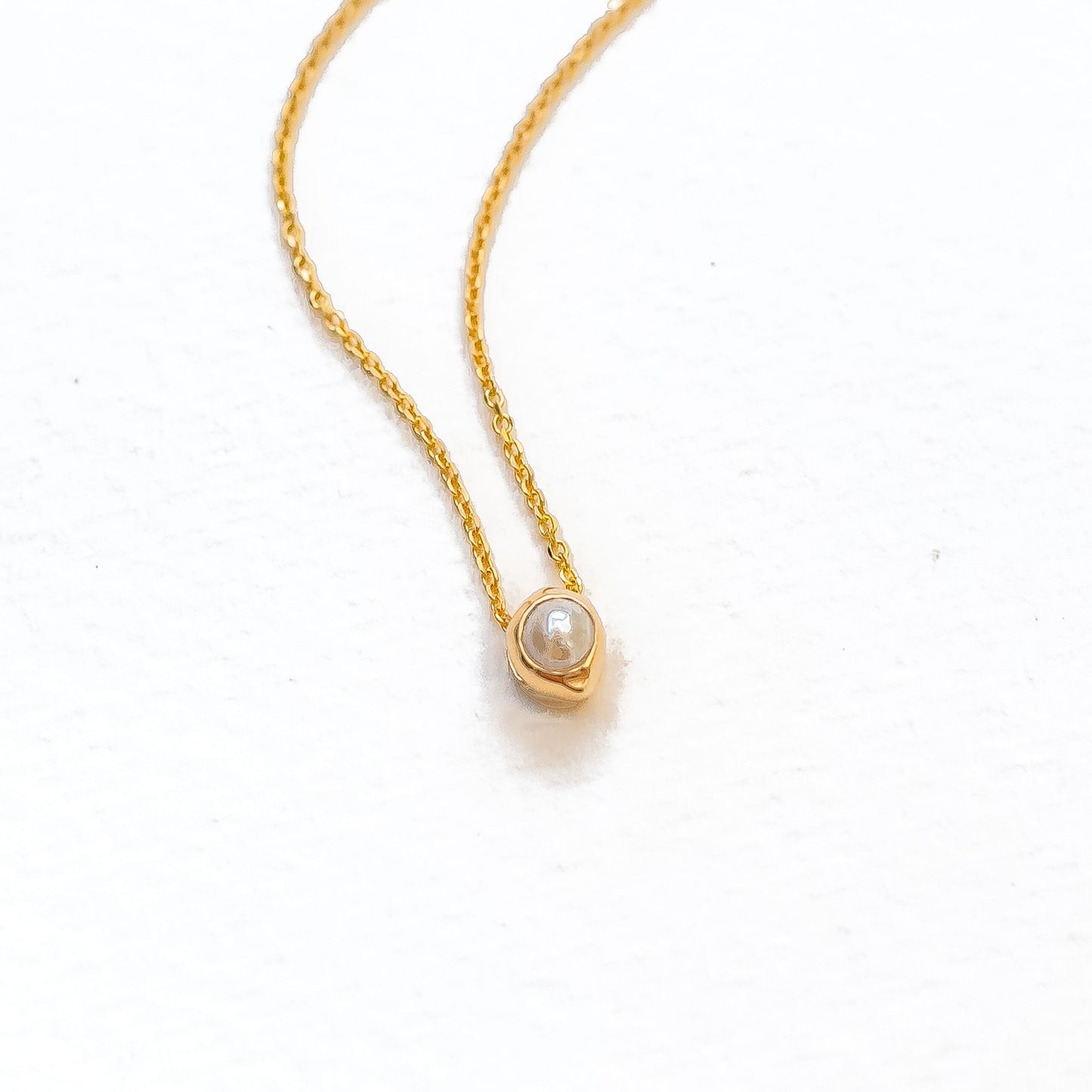 18K gold oceanus pearl pendant necklace with lustrous freshwater pearl